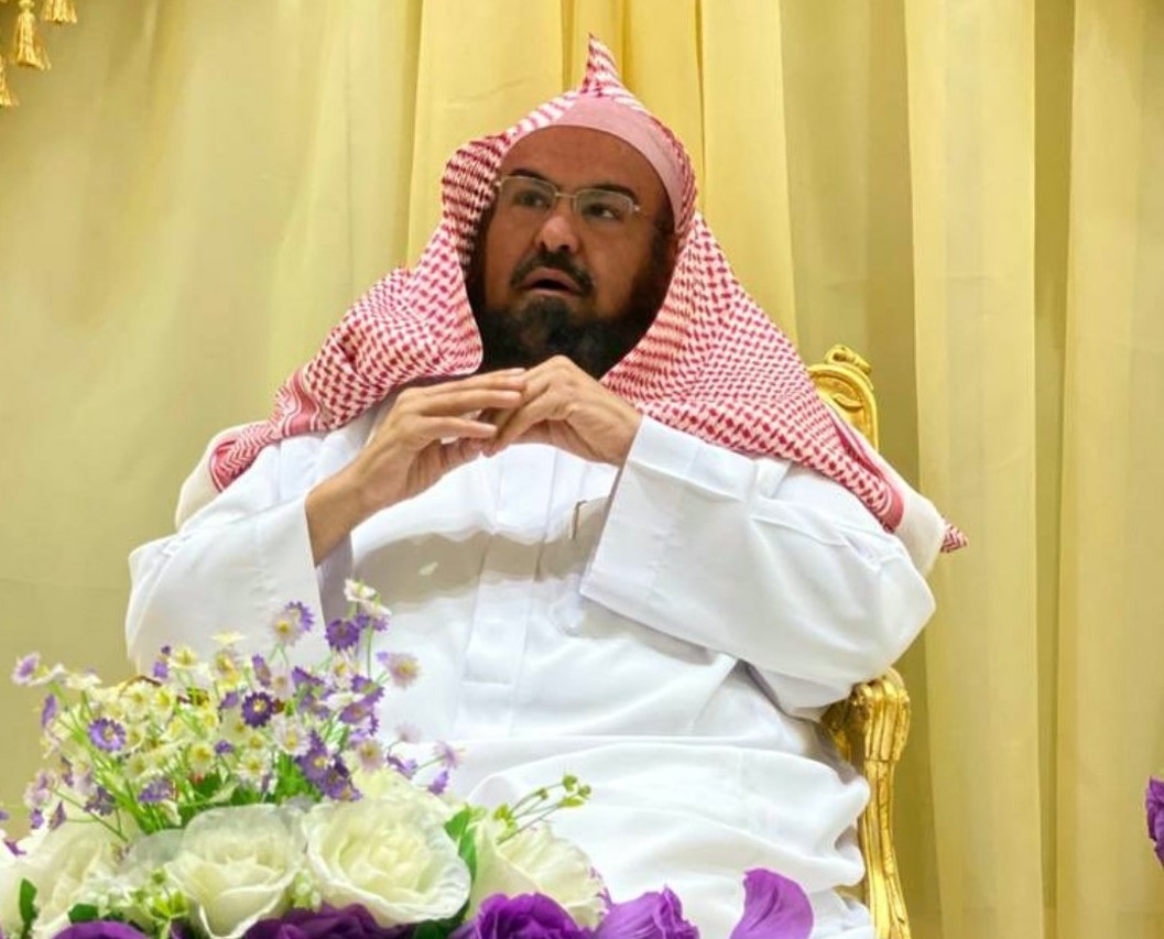 الشيخ السديس يؤكد تفعيل التحول الإلكتروني في الرئاسة
