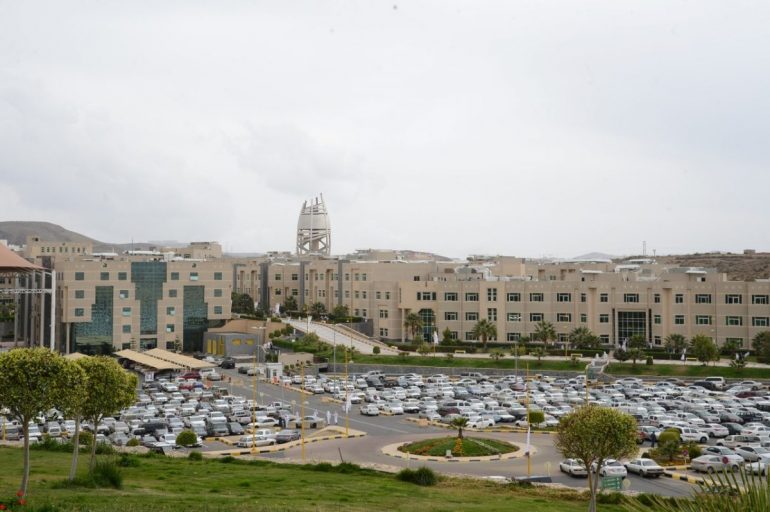 Ø¬Ø§Ù…Ø¹Ø© Ø§Ù„Ù…Ù„Ùƒ Ø®Ø§Ù„Ø¯ Øª Ø¹Ù„Ù† Ø­Ø§Ø¬ØªÙ‡Ø§ Ù„ØªÙˆØ·ÙŠÙ† Ø¹Ø¯Ø¯ Ù…Ù† Ø§Ù„ÙˆØ¸Ø§Ø¦Ù Ø§Ù„Ø£ÙƒØ§Ø¯ÙŠÙ…ÙŠØ©