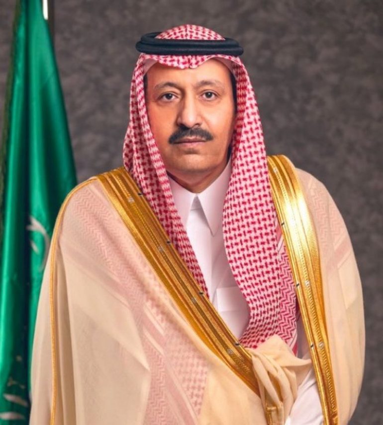 أمير الباحة يشكر القيادة بمناسبة الموافقة على الترتيبات التنظيمية للمكتب  الإستراتيجي لتطوير المنطقة