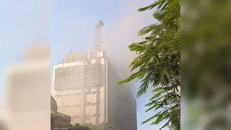 حريق يندلع في سنترال رمسيس بالقاهرة